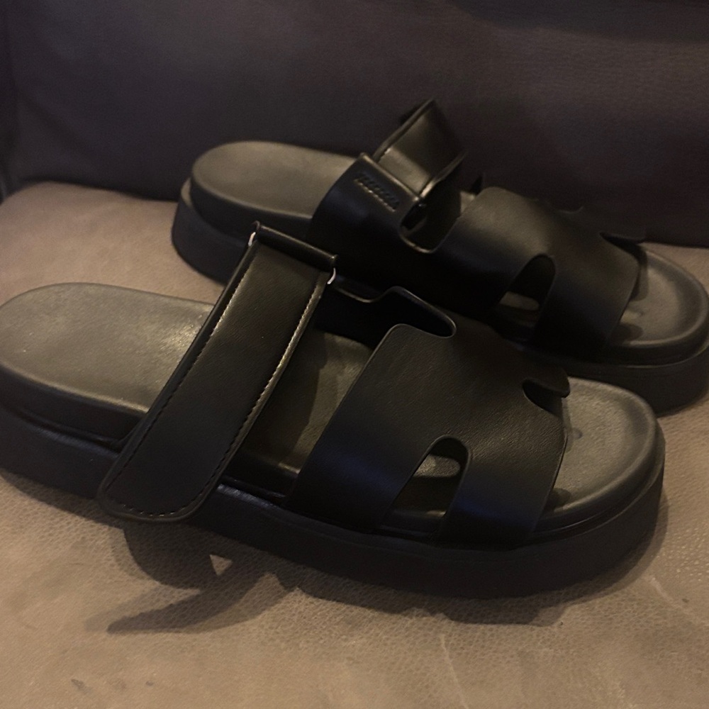 Black Women's Sandals